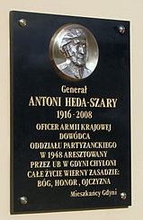 Generał Antoni Heda- Szary